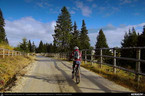 Trasee cu bicicleta MTB XC - Traseu MTB Predeal - Susai - Azuga - Valea Cerbului - Busteni de Andrei Vocurek