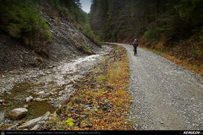 Trasee cu bicicleta MTB XC - Traseu MTB Predeal - Susai - Azuga - Valea Cerbului - Busteni de Andrei Vocurek