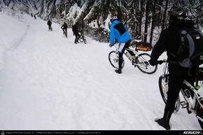 Trasee cu bicicleta MTB XC - Traseu MTB Sinaia - Cota 1400 - Castelul Peles - Sinaia de Andrei Vocurek