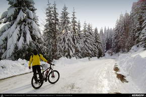 Trasee cu bicicleta MTB XC - Traseu MTB Sinaia - Cota 1400 - Castelul Peles - Sinaia de Andrei Vocurek