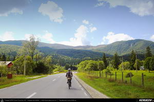 Trasee cu bicicleta MTB XC - Traseu MTB Brasov - Sacele - Lacul Tarlung - Pasul Bratocea - Cheia de Andrei Vocurek