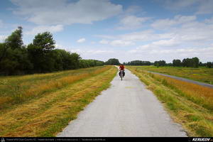 Traseu cu bicicleta MTB XC Bratislava - Horny Bar - Medvedov - Gyor : EuroVelo 6 - 2 - KERUCOV .ro © 2007 - 2025 || #traseecubicicleta #mtb #ssp