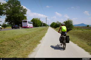 Trasee cu bicicleta MTB XC - Traseu MTB Komarom - Dunaalmas - Sutto - Esztergom : EuroVelo 6 - 4 de Andrei Vocurek