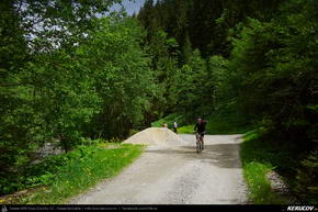 Trasee cu bicicleta MTB XC - Traseu MTB Predeal - Valea Azugii - Azuga - Busteni - Sinaia - Valea Rea de Andrei Vocurek