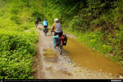Traseu cu bicicleta MTB XC Coronini - Moldova Noua - Sasca Montana - Ilidia - Oravita (Banatul Montan - Muntii Locvei) - KERUCOV .ro © 2007 - 2025 || #traseecubicicleta #mtb #ssp