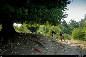 Trasee cu bicicleta MTB XC - Traseu MTB Campina Open MTB 2015: Platoul Muscel - Dealul Voila - Plaiu Campinei - Valea Oprii - Cornu - Platoul Muscel (concurs MTB) de Andrei Vocurek