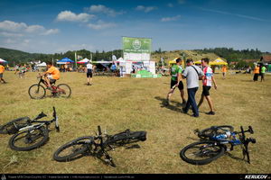 Trasee cu bicicleta MTB XC - Traseu MTB Campina Open MTB 2015: Platoul Muscel - Dealul Voila - Plaiu Campinei - Valea Oprii - Cornu - Platoul Muscel (concurs MTB) de Andrei Vocurek