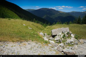 Trasee cu bicicleta MTB XC - Traseu MTB Muntii Capatanii: Petrimanu - Curmatura Oltetului - Polovragi - Horezu - Tomsani - Babeni (Lacul Petrimanu - Lacul Galbenu - Pasul Curmatura Oltetului - Cheile Oltetului) de Andrei Vocurek