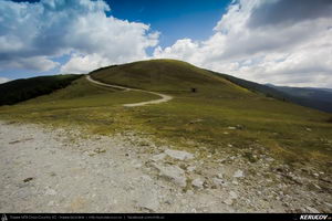 Trasee cu bicicleta MTB XC - Traseu MTB Muntii Capatanii: Petrimanu - Curmatura Oltetului - Polovragi - Horezu - Tomsani - Babeni (Lacul Petrimanu - Lacul Galbenu - Pasul Curmatura Oltetului - Cheile Oltetului) de Andrei Vocurek