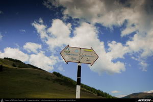 Trasee cu bicicleta MTB XC - Traseu MTB Muntii Capatanii: Petrimanu - Curmatura Oltetului - Polovragi - Horezu - Tomsani - Babeni (Lacul Petrimanu - Lacul Galbenu - Pasul Curmatura Oltetului - Cheile Oltetului) de Andrei Vocurek