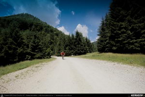 Trasee cu bicicleta MTB XC - Traseu MTB Muntii Capatanii: Petrimanu - Curmatura Oltetului - Polovragi - Horezu - Tomsani - Babeni (Lacul Petrimanu - Lacul Galbenu - Pasul Curmatura Oltetului - Cheile Oltetului) de Andrei Vocurek
