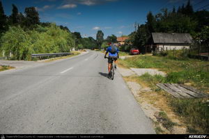 Trasee cu bicicleta MTB XC - Traseu MTB Muntii Capatanii: Petrimanu - Curmatura Oltetului - Polovragi - Horezu - Tomsani - Babeni (Lacul Petrimanu - Lacul Galbenu - Pasul Curmatura Oltetului - Cheile Oltetului) de Andrei Vocurek