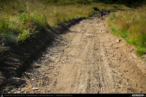 Trasee cu bicicleta MTB XC - Traseu MTB Muntii Capatanii: Petrimanu - Curmatura Oltetului - Polovragi - Horezu - Tomsani - Babeni (Lacul Petrimanu - Lacul Galbenu - Pasul Curmatura Oltetului - Cheile Oltetului) de Andrei Vocurek