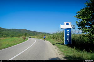 Trasee cu bicicleta MTB XC - Traseu MTB Golesti - Stefanesti - Mioveni - Bajesti - Colibasi - Fagetu - Golesti (Curtea lui Mares Bajescu, Cula Racovita, Conacul Golesti) de Andrei Vocurek