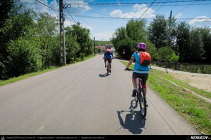Trasee cu bicicleta MTB XC - Traseu MTB Golesti - Stefanesti - Mioveni - Bajesti - Colibasi - Fagetu - Golesti (Curtea lui Mares Bajescu, Cula Racovita, Conacul Golesti) de Andrei Vocurek