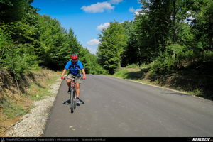 Trasee cu bicicleta MTB XC - Traseu MTB Golesti - Stefanesti - Mioveni - Bajesti - Colibasi - Fagetu - Golesti (Curtea lui Mares Bajescu, Cula Racovita, Conacul Golesti) de Andrei Vocurek