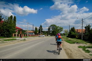Trasee cu bicicleta MTB XC - Traseu MTB Golesti - Stefanesti - Mioveni - Bajesti - Colibasi - Fagetu - Golesti (Curtea lui Mares Bajescu, Cula Racovita, Conacul Golesti) de Andrei Vocurek