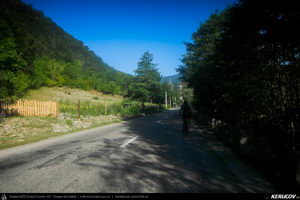 Trasee cu bicicleta MTB XC - Traseu MTB Muntii Latoritei: Gara Lotru - Brezoi - Valea lui Stan - Malaia - Ciungetu - Petrimanu (Lacul Bradisor - Lacul Malaia - Valea Latoritei - Lacul Petrimanu - Lacul Galbenu) de Andrei Vocurek