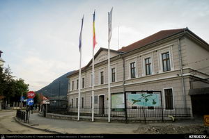 Trasee cu bicicleta MTB XC - Traseu MTB Masivul Piatra Craiului: Zarnesti - Cabana Gura Raului - Prapastiile Zarnestilor - spre Cabana Curmatura (varianta familie, copil de 1 an) de Andrei Vocurek