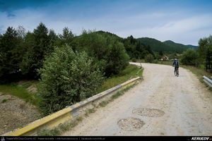 Trasee cu bicicleta MTB XC - Traseu MTB Zarnesti - Valea Barsei - Cabana Plaiul Foii - Zarnesti (varianta familie, copil de 1 an) de Andrei Vocurek