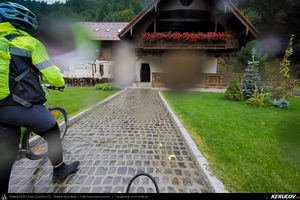Trasee cu bicicleta MTB XC - Traseu MTB Zarnesti - Valea Barsei - Cabana Plaiul Foii - Zarnesti (varianta familie, copil de 1 an) de Andrei Vocurek