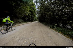 Trasee cu bicicleta MTB XC - Traseu MTB Zarnesti - Valea Barsei - Cabana Plaiul Foii - Zarnesti (varianta familie, copil de 1 an) de Andrei Vocurek