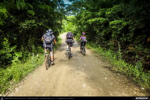 Trasee cu bicicleta MTB XC - Traseu MTB Muntii Buzaului - Tinutul Buzaului: Berca - Cozieni - Ulmet - Odaile - Scortoasa - Policiori - Berca (Trovantii sau Babele de la Ulmet, Vulcanii Noroiosi) de Andrei Vocurek