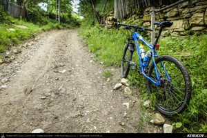 Trasee cu bicicleta MTB XC - Traseu MTB Muntii Buzaului - Tinutul Buzaului: Berca - Cozieni - Ulmet - Odaile - Scortoasa - Policiori - Berca (Trovantii sau Babele de la Ulmet, Vulcanii Noroiosi) de Andrei Vocurek