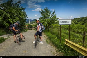 Trasee cu bicicleta MTB XC - Traseu MTB Muntii Buzaului - Tinutul Buzaului: Berca - Cozieni - Ulmet - Odaile - Scortoasa - Policiori - Berca (Trovantii sau Babele de la Ulmet, Vulcanii Noroiosi) de Andrei Vocurek