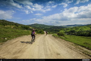 Trasee cu bicicleta MTB XC - Traseu MTB Muntii Buzaului - Tinutul Buzaului: Berca - Cozieni - Ulmet - Odaile - Scortoasa - Policiori - Berca (Trovantii sau Babele de la Ulmet, Vulcanii Noroiosi) de Andrei Vocurek