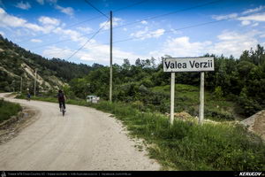 Trasee cu bicicleta MTB XC - Traseu MTB Muntii Buzaului - Tinutul Buzaului: Berca - Cozieni - Ulmet - Odaile - Scortoasa - Policiori - Berca (Trovantii sau Babele de la Ulmet, Vulcanii Noroiosi) de Andrei Vocurek