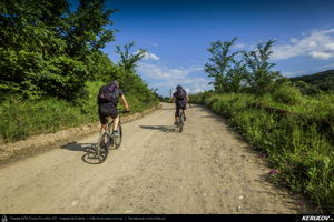 Trasee cu bicicleta MTB XC - Traseu MTB Muntii Buzaului - Tinutul Buzaului: Berca - Cozieni - Ulmet - Odaile - Scortoasa - Policiori - Berca (Trovantii sau Babele de la Ulmet, Vulcanii Noroiosi) de Andrei Vocurek