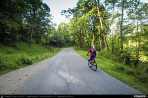 Trasee cu bicicleta MTB XC - Traseu MTB Tara Lovistei: Gara Lotru - Perisani - Pripoare - Salatrucu - Suici - Robaia - Calimanesti (Masivul Cozia, Posada de la Perisani si Valea Topologului) de Andrei Vocurek
