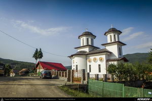 Trasee cu bicicleta MTB XC - Traseu MTB Tara Lovistei: Gara Lotru - Perisani - Pripoare - Salatrucu - Suici - Robaia - Calimanesti (Masivul Cozia, Posada de la Perisani si Valea Topologului) de Andrei Vocurek