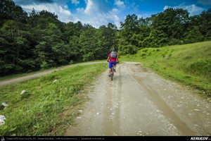 Trasee cu bicicleta MTB XC - Traseu MTB Tara Lovistei: Gara Lotru - Perisani - Pripoare - Salatrucu - Suici - Robaia - Calimanesti (Masivul Cozia, Posada de la Perisani si Valea Topologului) de Andrei Vocurek