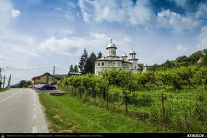 Trasee cu bicicleta MTB XC - Traseu MTB Tara Lovistei: Gara Lotru - Perisani - Pripoare - Salatrucu - Suici - Robaia - Calimanesti (Masivul Cozia, Posada de la Perisani si Valea Topologului) de Andrei Vocurek