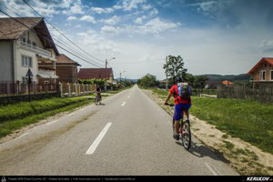 Trasee cu bicicleta MTB XC - Traseu MTB Tara Lovistei: Gara Lotru - Perisani - Pripoare - Salatrucu - Suici - Robaia - Calimanesti (Masivul Cozia, Posada de la Perisani si Valea Topologului) de Andrei Vocurek
