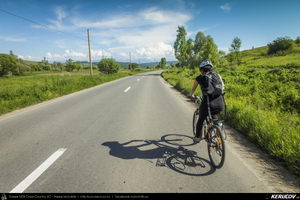 Trasee cu bicicleta MTB XC - Traseu MTB Nocrich - Ghijasa de Jos - Nocrich - Tichindeal - Nocrich (varianta familie, copil de 2 ani) de Andrei Vocurek