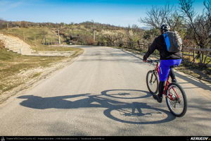 Trasee cu bicicleta MTB XC - Traseu MTB Pietrosita - Dealu Frumos - Runcu - Valea Runcului - Piatra - Badeni - Fieni (Muntii Leaota, Manastirea Runcu) de Andrei Vocurek