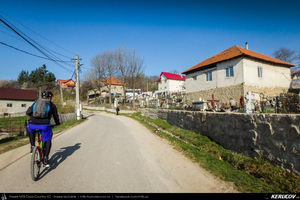 Trasee cu bicicleta MTB XC - Traseu MTB Pietrosita - Dealu Frumos - Runcu - Valea Runcului - Piatra - Badeni - Fieni (Muntii Leaota, Manastirea Runcu) de Andrei Vocurek