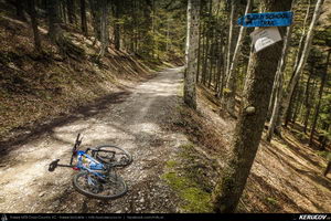 Trasee cu bicicleta MTB XC - Traseu MTB Muntii Bucegi: Sinaia - Cota 1400 - Stana Regala / Poiana Stanii - Sinaia (Schitul Sfanta Ana, Stancile Franz Joseph, Stanca Sfanta Ana, Castelul Peles) de Andrei Vocurek