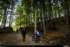 Trasee cu bicicleta MTB XC - Traseu MTB Slanic - Grosani - Schiulesti - Crasna (Manastirea Crasna) de Andrei Vocurek