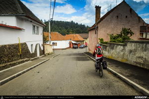 Trasee cu bicicleta MTB XC - Traseu MTB Zarnesti - Poiana Marului - Zarnesti (varianta familie, copil de 2 ani) de Andrei Vocurek
