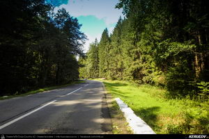 Trasee cu bicicleta MTB XC - Traseu MTB Zarnesti - Poiana Marului - Zarnesti (varianta familie, copil de 2 ani) de Andrei Vocurek
