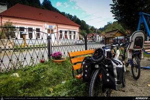 Trasee cu bicicleta MTB XC - Traseu MTB Zarnesti - Poiana Marului - Zarnesti (varianta familie, copil de 2 ani) de Andrei Vocurek
