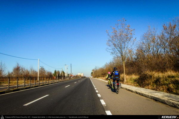 Traseu SSP Bucuresti - Berceni - Dobreni - Colibasi - Falastoaca - Budeni - Branistari - Calugareni - Bucuresti - KERUCOV .ro © 2007 - 2025 || #traseecubicicleta #mtb #ssp