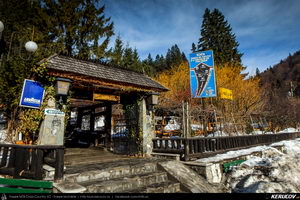 Trasee cu bicicleta MTB XC - Traseu MTB Muntii Bucegi: Busteni - Valea Cerbului - Valea Spumoasa - Poiana Tapului - Sinaia (Cascada Valea Spumoasa, Castelul Cantacuzino, Castelul Peles) de Andrei Vocurek