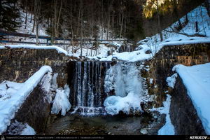 Trasee cu bicicleta MTB XC - Traseu MTB Muntii Bucegi: Busteni - Valea Cerbului - Valea Spumoasa - Poiana Tapului - Sinaia (Cascada Valea Spumoasa, Castelul Cantacuzino, Castelul Peles) de Andrei Vocurek