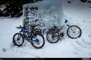 Trasee cu bicicleta MTB XC - Traseu MTB Muntii Bucegi: Busteni - Valea Cerbului - Valea Spumoasa - Poiana Tapului - Sinaia (Cascada Valea Spumoasa, Castelul Cantacuzino, Castelul Peles) de Andrei Vocurek