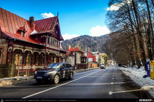 Trasee cu bicicleta MTB XC - Traseu MTB Muntii Bucegi: Busteni - Valea Cerbului - Valea Spumoasa - Poiana Tapului - Sinaia (Cascada Valea Spumoasa, Castelul Cantacuzino, Castelul Peles) de Andrei Vocurek